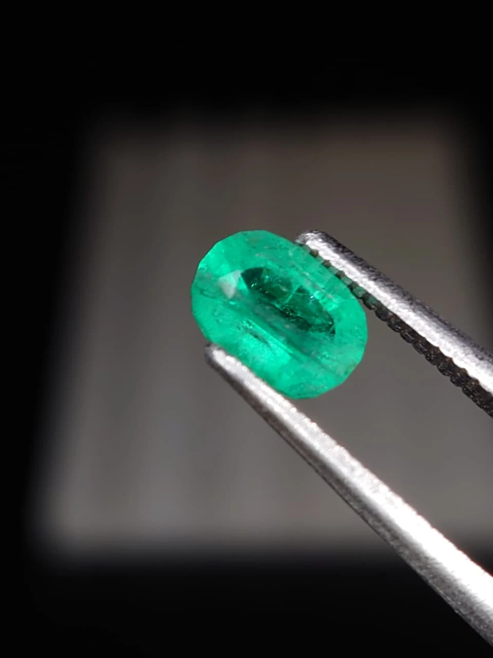 0.6ct Natural Oval Faceted Panjsher Emerald from Afghanistan — view 1